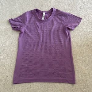 Lululemon T-shirt